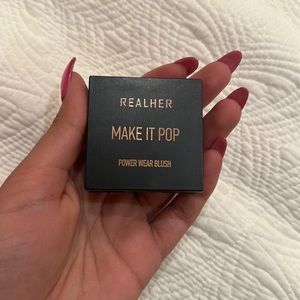 REALHER MAKE IT POP Power Wear Blush